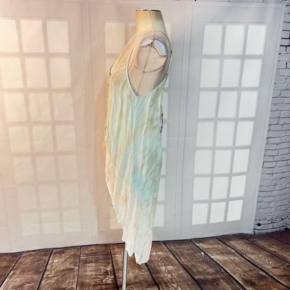 Gypsy05 NWT button front longer in back flowy tie dye  tank size small - Picture 6 of 8